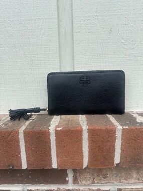 Tory Burch Black Pebbled Leather Zip Wallet with Tassel